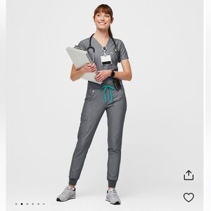 Figs Graphite Scrub Set